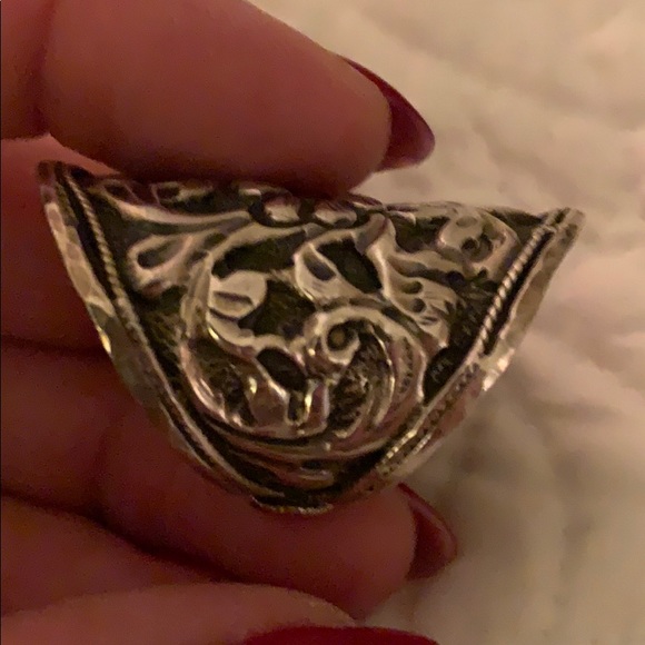 Intricate Sterling Silver Ring - Picture 11 of 11